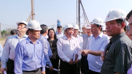 Bí thư Đinh La Thăng yêu cầu các đơn vị đẩy nhanh tiến độ dự án bệnh viện Nhi Đồng Thành Phố.