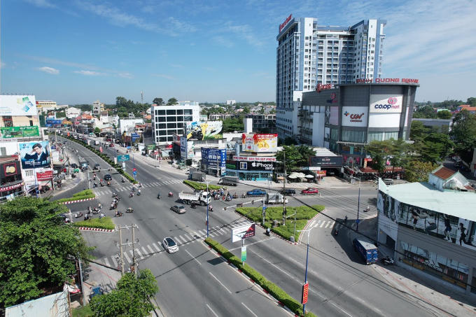 Đẩy nhanh tiến độ thực hiện dự án giao thông trọng điểm Quốc lộ 13.