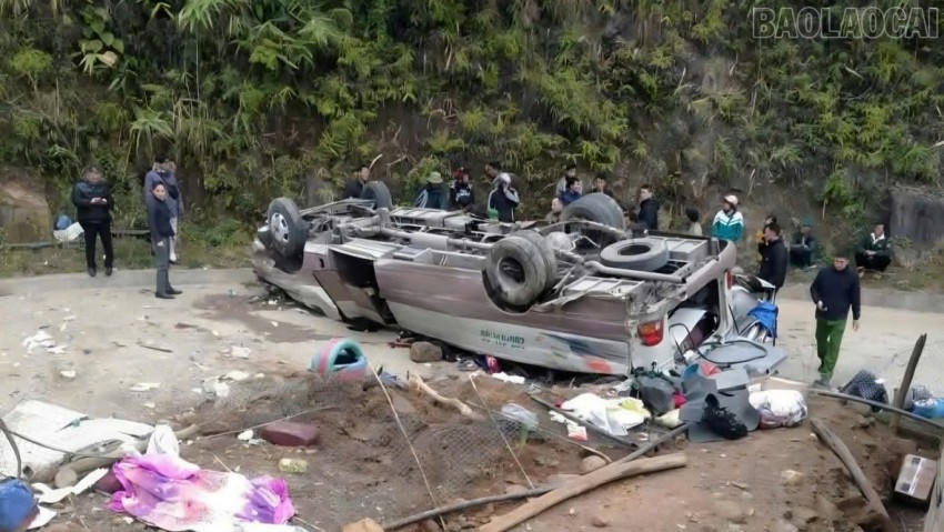 Hiện trường vụ tai nạn. Ảnh Báo Lào Cai.