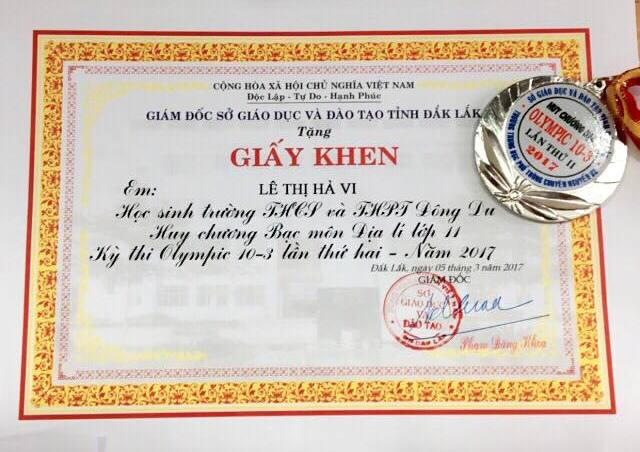 Nữ sinh Hà Vi vinh dự đạt huy chương Bạc Olympic môn Địa lý.
