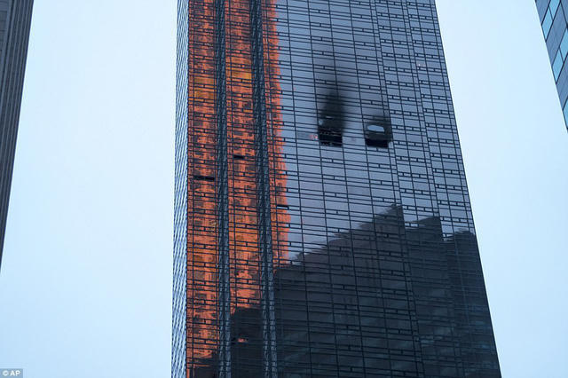 Tầng 50 xảy ra cháy là khu căn hộ cao cấp.