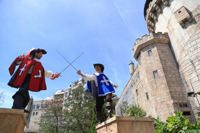 Những ch&agrave;ng l&iacute;nh ngự l&acirc;m &ldquo;th&aacute;ch đấu&rdquo; tại Sun World Ba Na Hills