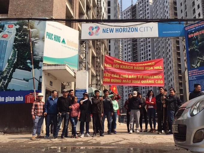 Tranh chấp chung cư: &ldquo;Ch&acirc;n kiềng&rdquo; khập khiễng