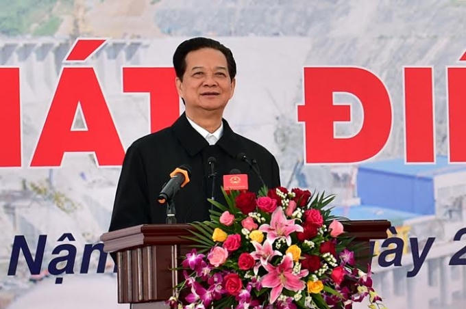Thủ tướng Nguyễn Tấn Dũng đến dự mừng Tổ máy số 1 công trình Thủy điện Lai Châu chính thức phát điện.