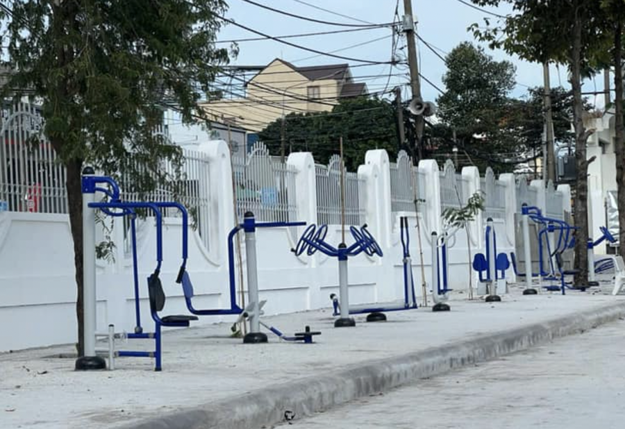 Sân vận động này được đầu tư khoảng 1 tỷ đồng.
