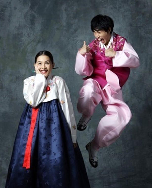 Ảnh cưới hài hước của Kang Hye Jung and Tablo. Ảnh: (DramaFever)