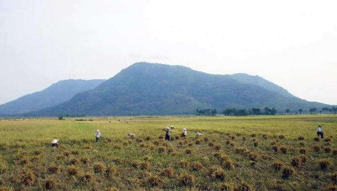 Khu vực núi Cấm- ngọn núi linh thiêng bậc nhất ở miền Tây, nơi từng có nhiều thầy bùa đến tu luyện.