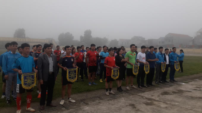 Giải đấu có sự góp mặt của 6 đội bóng.