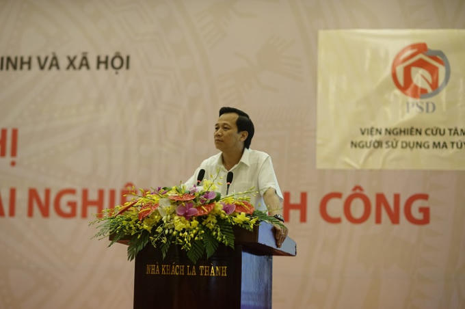 Ông Đào Ngọc Dung - Ủy viên TƯ Đảng, Bộ Trưởng Bộ LĐ TBXH phát biểu trong hội nghị.