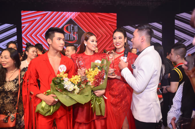 Quỳnh Hoa - Học trò của Hương Giang đăng quang ngôi vị Giải Vàng Siêu mẫu 2018