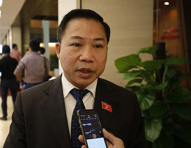 “Đối với người cán bộ lãnh đạo phải thực hiện tốt việc nêu gương, đừng lợi dụng vị trí của mình để trục lợi tâm linh. Bản thân người đứng đầu phải tự giác, đồng thời có nhắc nhở, chấn chỉnh, có sự chỉ đạo thống nhất trong cơ quan, đơn vị mình”,  Đại biểu Quốc hội Lưu Bình Nhưỡng.