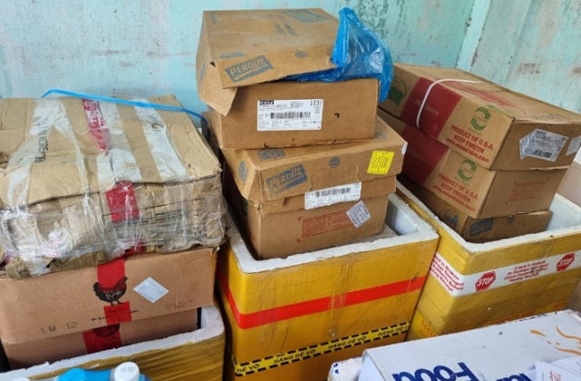 Bắt giữ gần 600 kg thực phẩm đông lạnh không rõ nguồn gốc