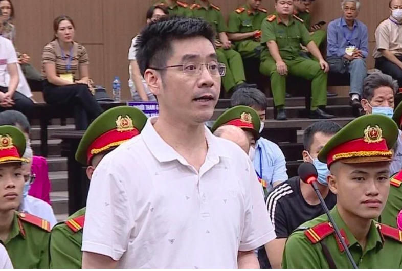 Cựu điều tra viên Hoàng Văn Hưng tại toà sơ thẩm.