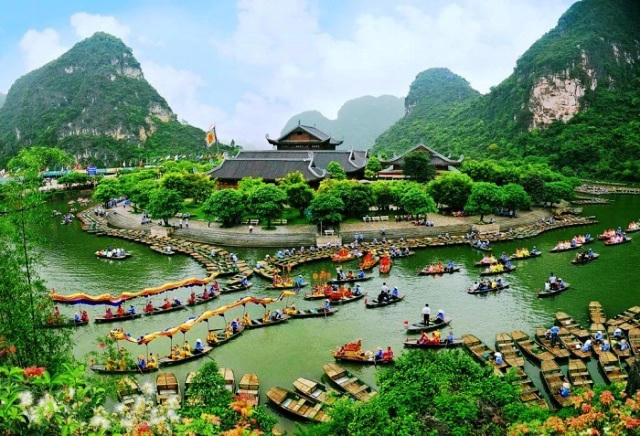 Sự kiện Năm Du lịch quốc gia 2020 với chủ đề “Hoa Lư - Cố đô ngàn năm”.