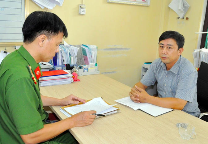 Ông Phạm Văn Sơn tại cơ quan điều tra (Ảnh: Cơ quan công an cung cấp).