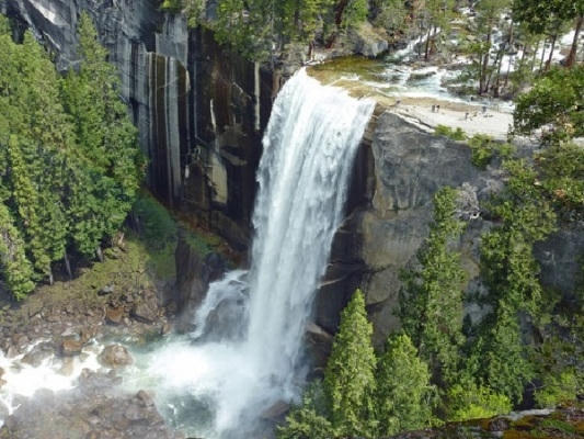 Thác Yosemite là thác nước cao nhất vùng Bắc Mỹ. Ảnh: internet.