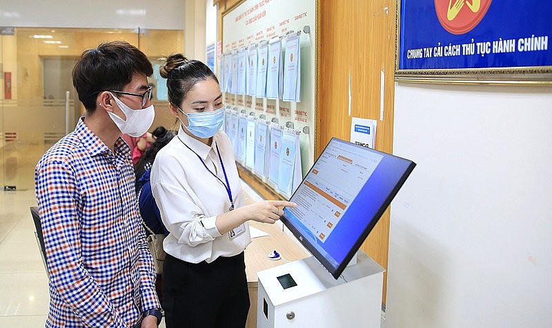 Giữ nguyên số lượng biên chế cho đến khi hoàn thành việc rà soát, tinh giản bổ máy. (Ảnh minh hoạ)