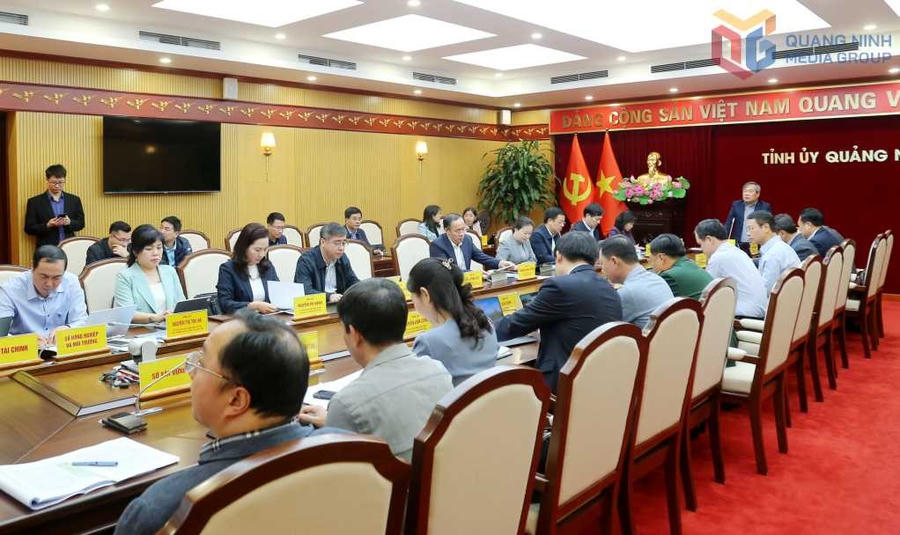 Quảng Ninh họp giao ban Thường trực Tỉnh ủy để nghe và cho ý kiến về tình hình triển khai xây dựng các trường phổ thông nội trú liên cấp tiểu học và trung học cơ sở tại các xã biên giới trên địa bàn tỉnh