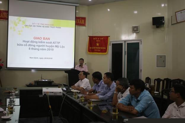 Ông Khương Thành Vinh, Phó giám đốc sở Y tế phát biểu kết luận Hội nghị.