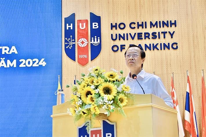 Mỗi năm, huy động 8.000 giảng viên tham gia kỳ thi tốt nghiệp THPT