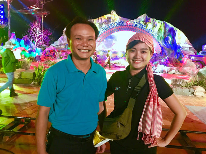 Ông Nguyễn Mạnh Hùng - Chủ tịch UBND huyện A Lưới luôn theo sát, đồng hành cùng ê kíp chương trình nhiều ngày qua.