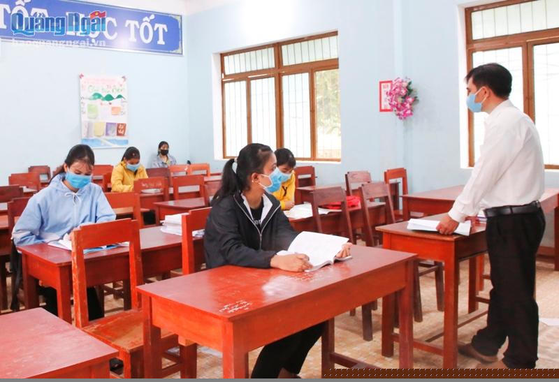 Học sinh miền núi Sơn Tây và Tây Trà sẽ tập trung ôn thi đến sát ngày thi.