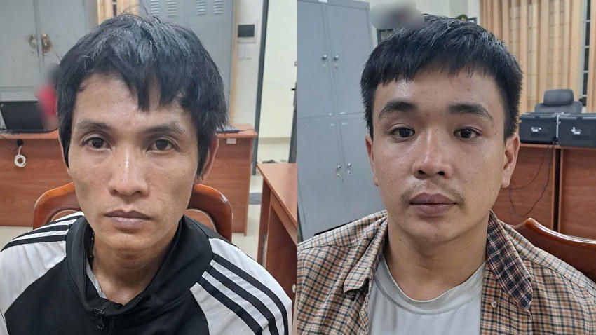 Các đối tượng cướp giật điện thoại.