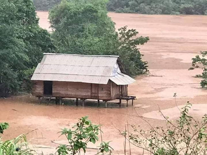 Nước đang lên rất nhanh