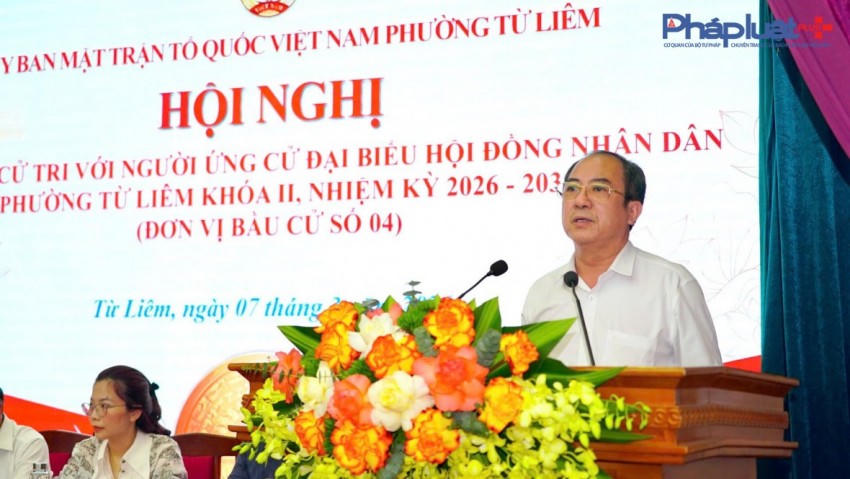 Ông Phạm Hải Hoạt, Chủ tịch Ủy ban MTTQ phường Từ Liêm phát biểu tại Hội nghị tiếp xúc cử tri với người ứng cử Đại biểu Hội đồng Nhân dân phường Từ Liêm, Khoá II, nhiệm kỳ 2026-2030 (Đơn vị bầu cử số 4).
