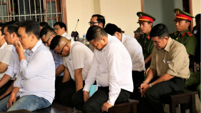 Các bị cáo chấp nhận hành vi của mình là sai và nhìn nhận trách nhiệm, bày tỏ sự ăn năn.