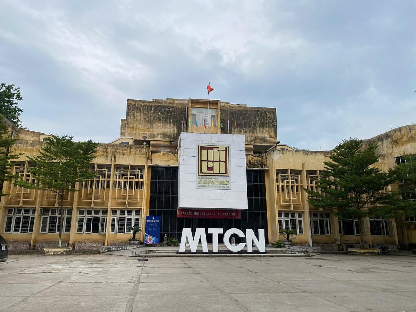 Trụ sở Trường Đại học Mỹ thuật Công nghiệp.