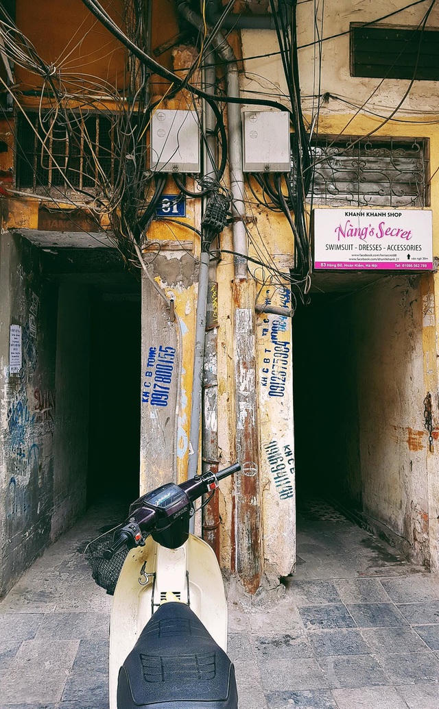 So với nhà mặt phố nhà trong ngõ phố cổ có giá rẻ hơn song vẫn rất ít khách mua hào hứng. Ảnh minh họa: Lê Hà