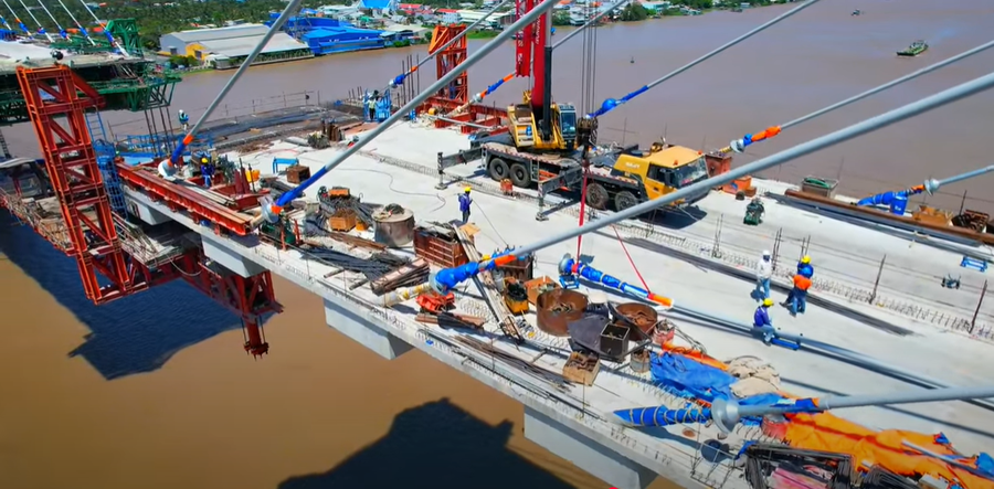 Tiến độ tổng thể dự án cầu Rạch Miễu 2 đã hoàn thành được hơn 80,84% vượt tiến độ chung hơn 4% so với kế hoạch.