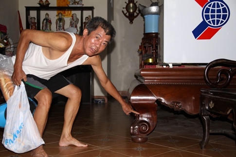 Nước ngấm làm hỏng đồ trong nhà