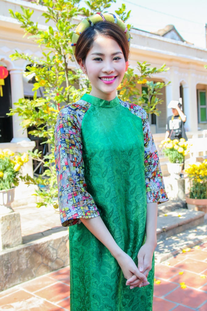 Nam Em hy vọng "tết sang" sẽ là kỷ niệm ngọt ngào cho tất cả mọi người hoài niệm khi nhớ về tuổi thơ