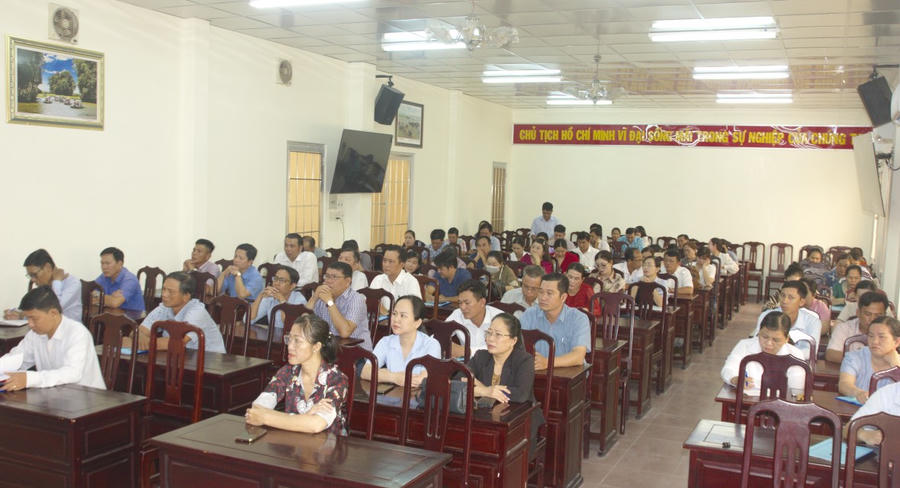 Các đại biểu tham gia lớp bồi dưỡng nghiệp vụ.