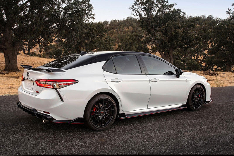 Toyota Camry TRD 2020. (Ảnh: Netcarshow).