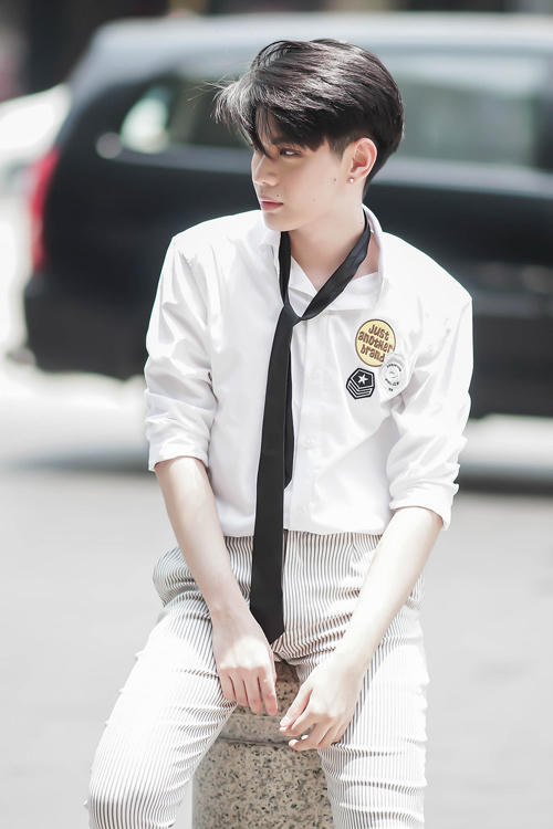 Đức Phúc lấn sân cuộc thi hát Trữ Tình & Bolero sau khi phẫu thuật thẩm mỹ thành công