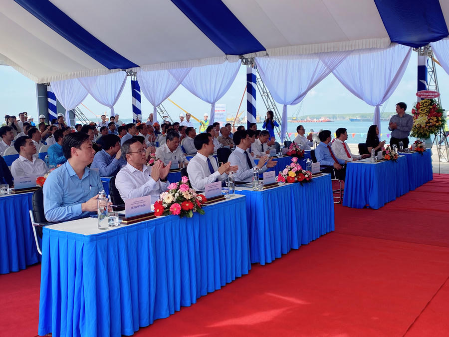 Các đại biểu tham dự buổi Lễ.