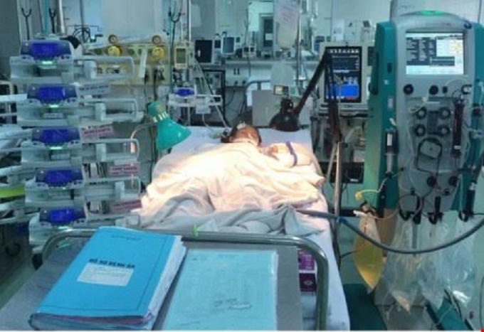 Cháu bé đã tỉnh sau khi được phẫu thuật.