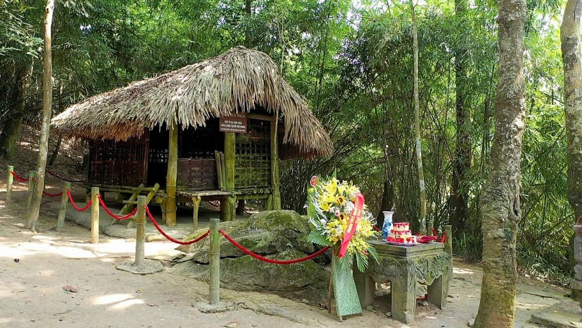 Lán Nà Nưa tạm dừng đón khách để thực hiện công tác bảo tồn, tôn tạo.