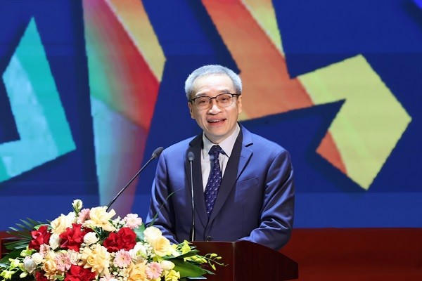 Ông Phan Tâm, Thứ trưởng Bộ Văn hóa, Thể thao và Du lịch phát biểu tại Lễ bế mạc.