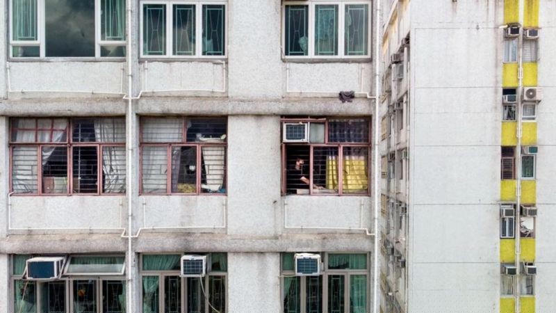 Không gian sống chật hẹp ở Hong Kong.