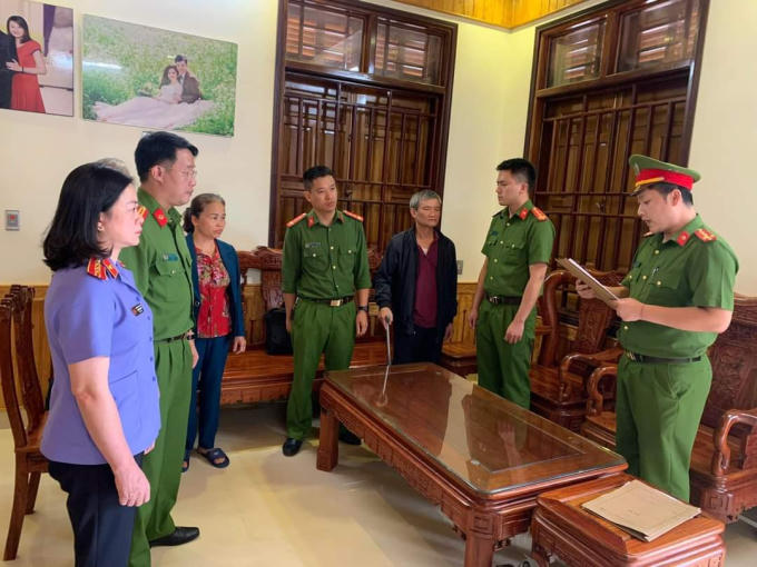 Ông Bùi Mạnh Hùng bị khởi tố bắt giam.