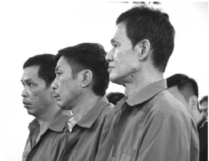 Các bị cáo tại phiên tòa.