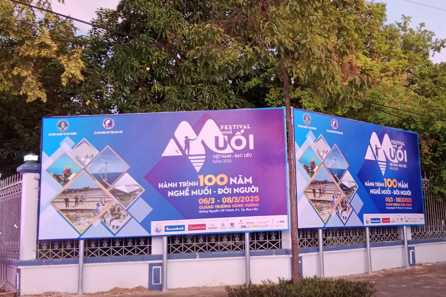 Tuyên truyền bằng hình thức trực quan (Pano, áp phích, băng rôn,…) Festival nghề Muối Việt Nam - Bạc Liêu, hiệu quả, ấn tượng, đồng thời đáp ứng sự phát triển của tỉnh và nhu cầu của người dân, cộng đồng, xã hội…