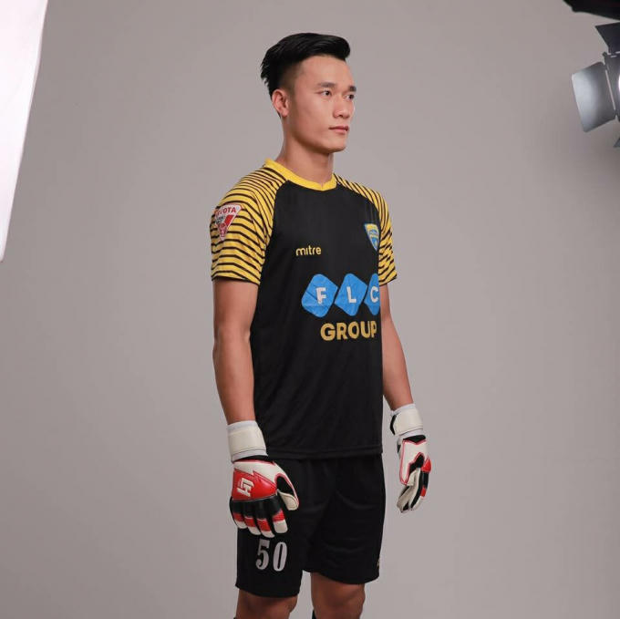 Thủ môn Bùi Tiến Dũng.