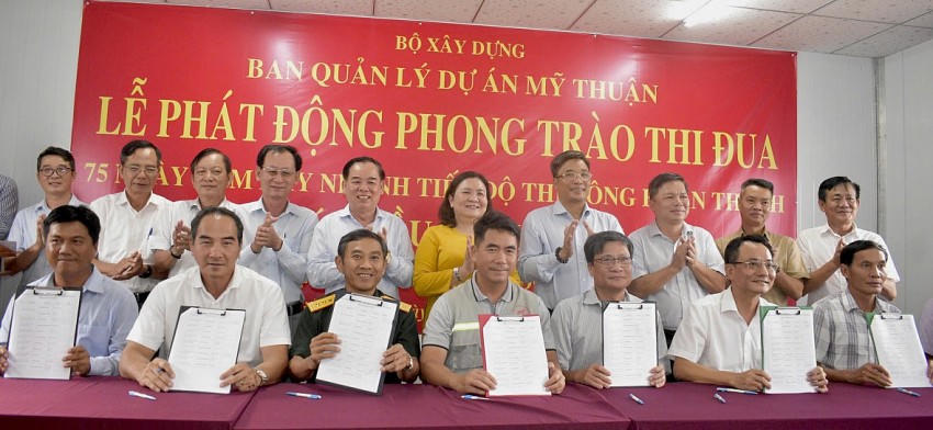 Phát động phong trào thi đua “75 ngày đêm đẩy nhanh tiến độ thi công hoàn thành dự án cầu Rạch Miễu 2"