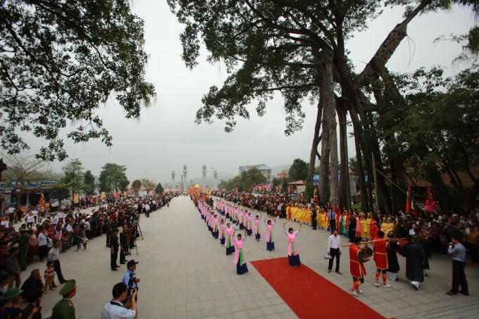 Lễ hội Tây Thiên được tổ chức hàng năm để tưởng nhớ công ơn của Quốc mẫu Lăng thị Tiêu – Chính vương phi của Hùng chiêu vương thứ VII.