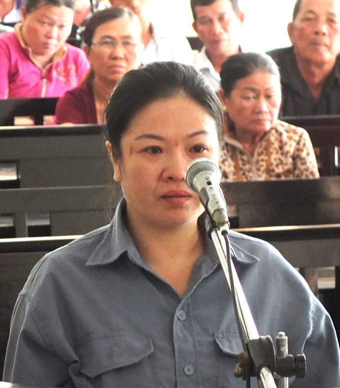 Đặng Thị Loan trước tòa.